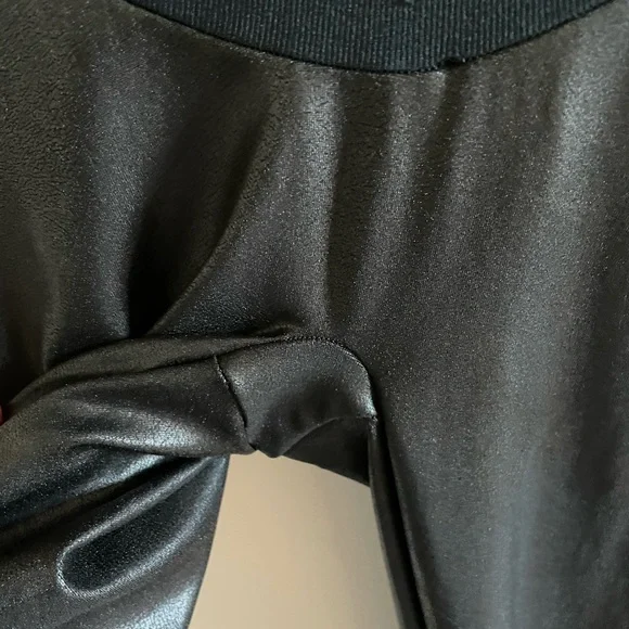 Spanx Mama Faux Leather Maternity Leggings Size Small - Picture 5 of 10